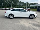 Used 2023 Chevrolet Malibu LT image 2