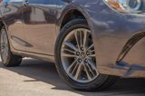 Used 2016 Toyota Camry SE image 2