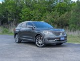 Used 2018 Lincoln MKX Reserve w/ Driver Assistance Package image 2
