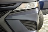 Used 2018 Toyota Camry SE image 2