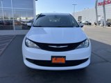 Used 2022 Chrysler Voyager LX image 3