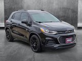 Used 2021 Chevrolet Trax LT w/ Midnight Edition image 3