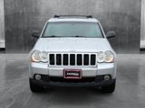 Used 2010 Jeep Grand Cherokee Laredo image 2