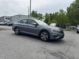 Used 2021 Volkswagen Jetta SEL Premium image 3