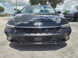 Used 2024 Hyundai Elantra SEL w/ Convenience Package image 3