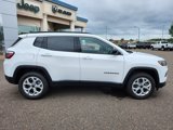 New 2025 Jeep Compass Latitude image 2