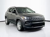 Used 2022 Jeep Compass Latitude image 3