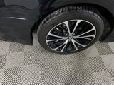 Used 2020 Toyota Camry SE image 5