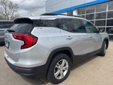 Used 2019 GMC Terrain SLE w/ Driver Convenience Package image 2