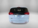 Used 2022 Chrysler Voyager LX image 4