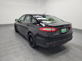 Used 2016 Ford Fusion SE image 5