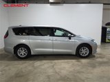 Used 2023 Chrysler Pacifica Touring-L image 5