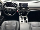 Used 2018 Honda Accord Touring image 2