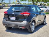 Used 2020 Nissan Kicks S image 4