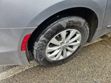 Used 2018 Chrysler Pacifica Touring-L image 5