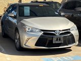 Used 2017 Toyota Camry SE image 3