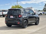 Used 2017 Jeep Renegade Altitude image 3