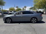 Used 2022 Volkswagen Passat 2.0T SE image 2