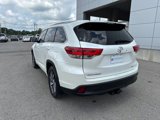 Used 2018 Toyota Highlander AWD V6 image 3