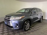 Used 2017 Toyota Highlander XLE image 4