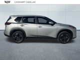 Used 2024 Nissan Rogue SV image 2