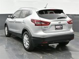 Used 2022 Nissan Rogue Sport SV image 4