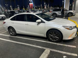 Used 2017 Toyota Camry SE image 5
