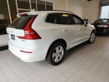 Certified 2022 Volvo XC60 B5 Momentum w/ Climate Package image 4