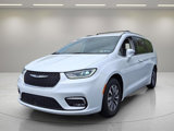 Used 2021 Chrysler Pacifica Touring-L image 4