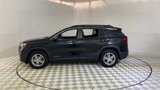 Used 2022 GMC Terrain SLE w/ Driver Convenience Package image 5
