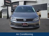 Used 2015 Volkswagen Jetta SE image 2