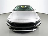 New 2025 Hyundai Elantra SEL image 2