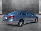 Used 2017 Volkswagen Jetta SE image 5