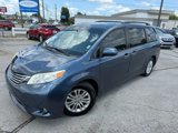 Used 2015 Toyota Sienna XLE image 2
