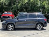 Used 2024 Volkswagen Taos SE image 3