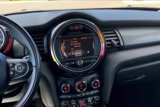Used 2017 MINI Cooper 4-Door Hardtop image 6