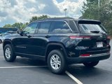 New 2025 Jeep Grand Cherokee Laredo image 4