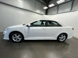 Used 2012 Toyota Camry SE image 2