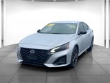 Used 2023 Nissan Altima 2.5 SR image 3