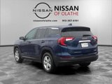 Used 2022 GMC Terrain SLE image 3
