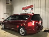 Used 2018 Chrysler Pacifica Touring-L Plus w/ Tire & Wheel Group image 3