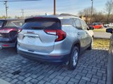 Used 2022 GMC Terrain SLE w/ Driver Convenience Package image 4