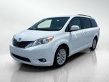 Used 2013 Toyota Sienna XLE image 2