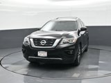 Used 2017 Nissan Pathfinder Platinum image 5