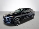 Used 2025 Chevrolet Trax RS image 2