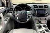 Used 2013 Toyota Highlander Plus image 5