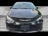 Used 2023 Chrysler Voyager LX image 4