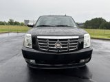 Used 2013 Cadillac Escalade Luxury image 3