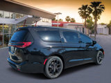 New 2025 Chrysler Pacifica Limited image 3