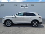 Used 2022 Lincoln Nautilus Reserve image 3